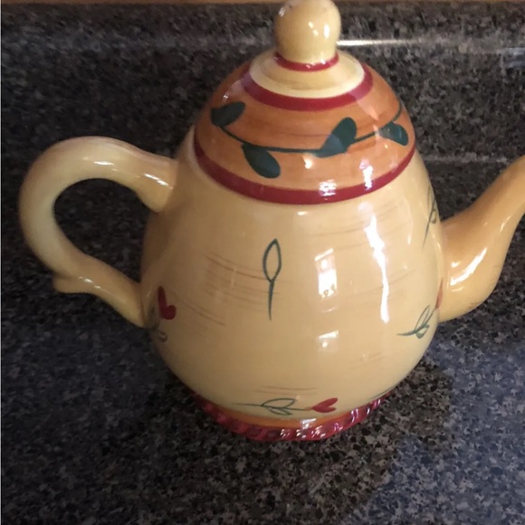 ❄️Rooster Teapot 6”part of Heartfelt Kitchen Creations by Young’s Inc.❄️ - Picture 4 of 6